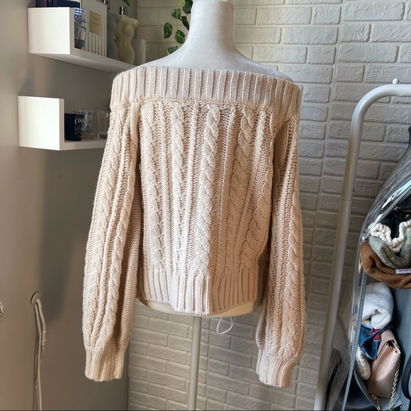 Off Shoulder Top - Picture 2 of 3